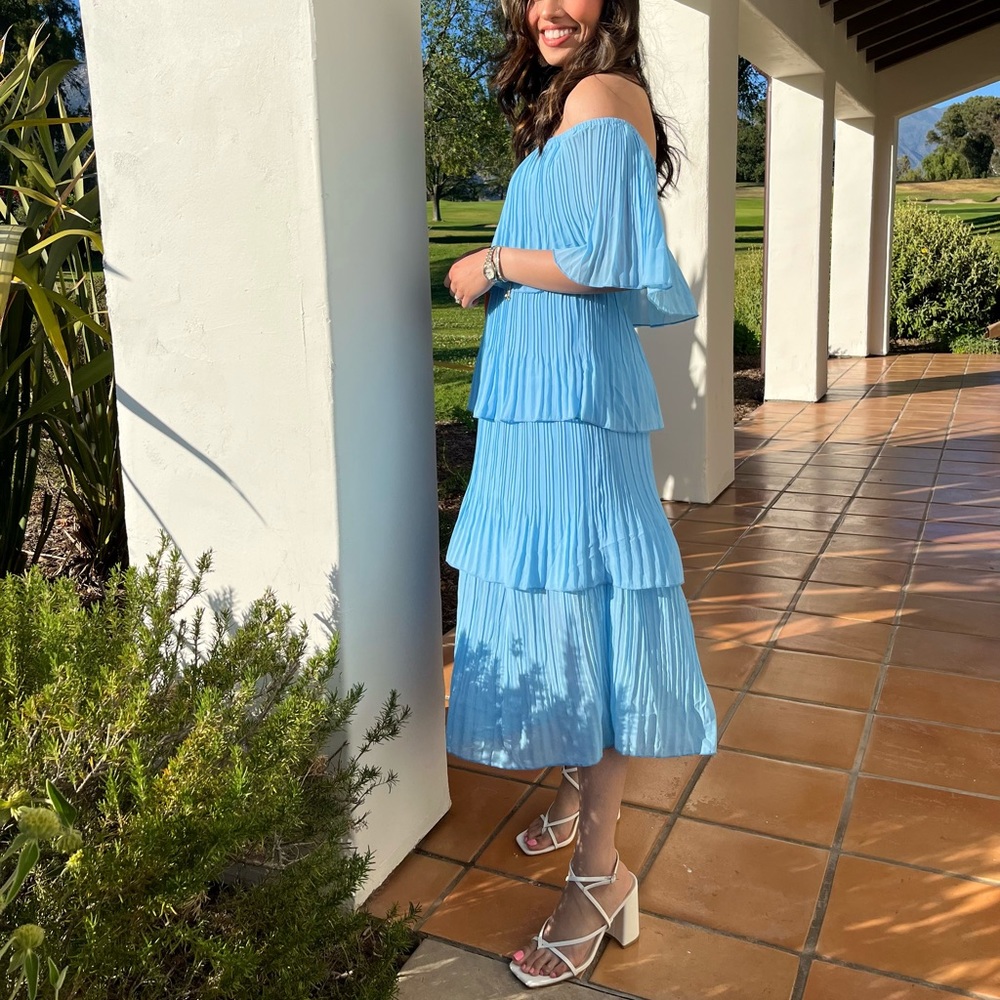 Blue dress